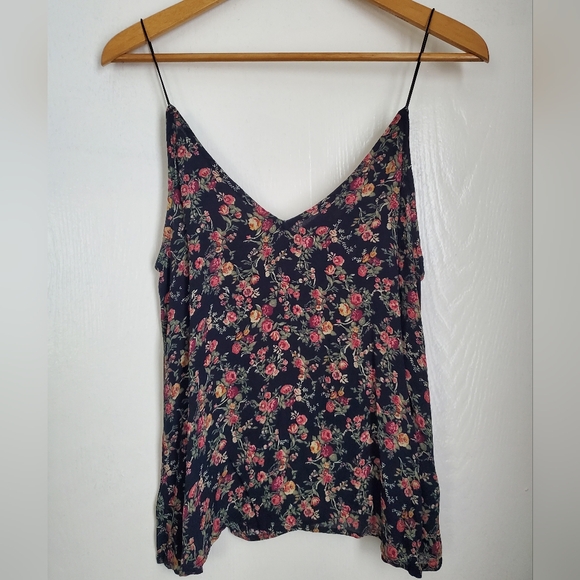 Volcom Top - Picture 1 of 4